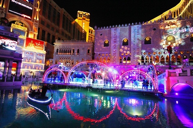 Christmas decorations in Venice