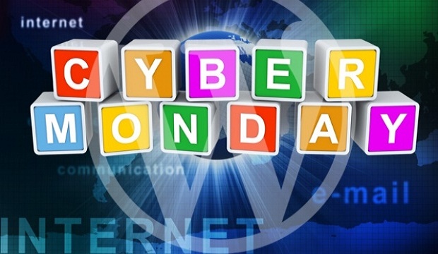 2013Cyber Monday Online Shopping