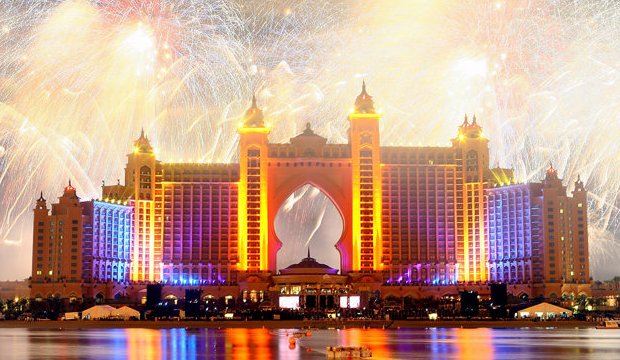 Dubai NYE Fireworks Live