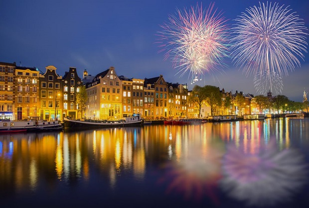 NYE fireworks in Amsterdam