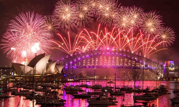 NYE fireworks and countdown in Sydney