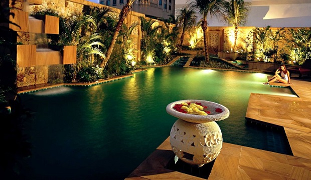 Ritz Carlton Hotel with Pool in Kuala Lumpur
