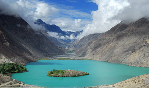 Satpara Lake in Pakistan