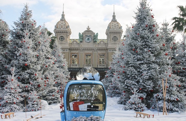 Christmas decorations in Monaco